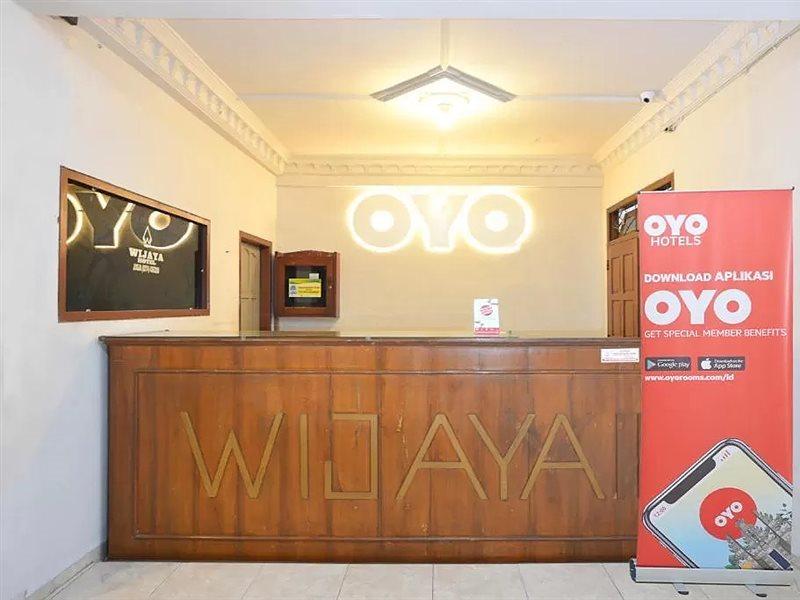 Oyo 586 Hotel Wijaya Kalasan Екстер'єр фото