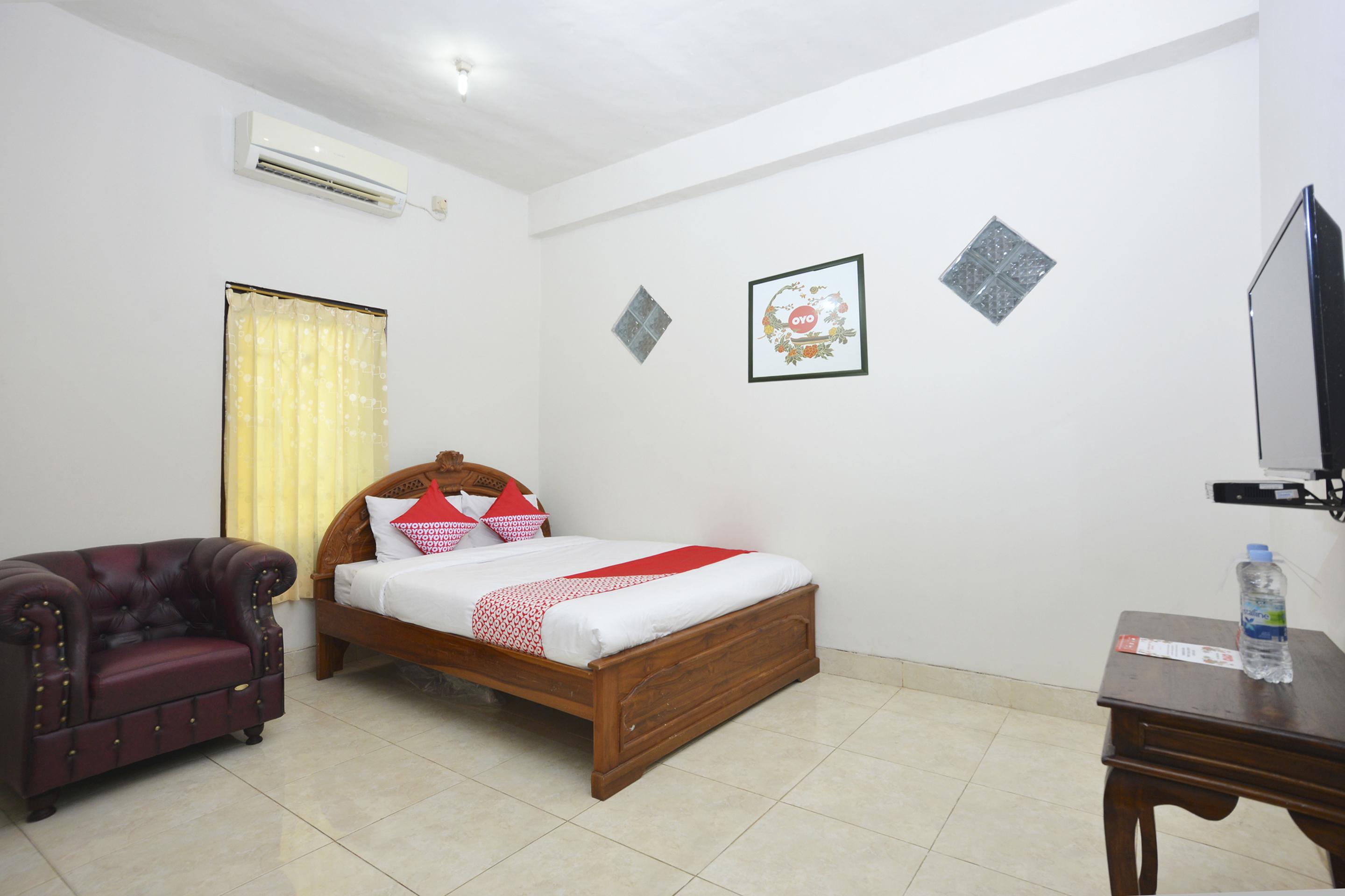 Oyo 586 Hotel Wijaya Kalasan Екстер'єр фото