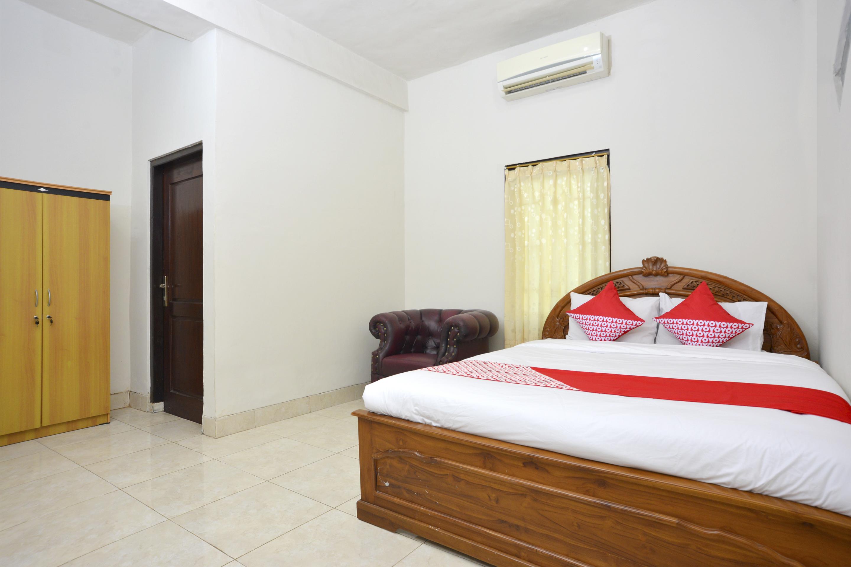 Oyo 586 Hotel Wijaya Kalasan Екстер'єр фото