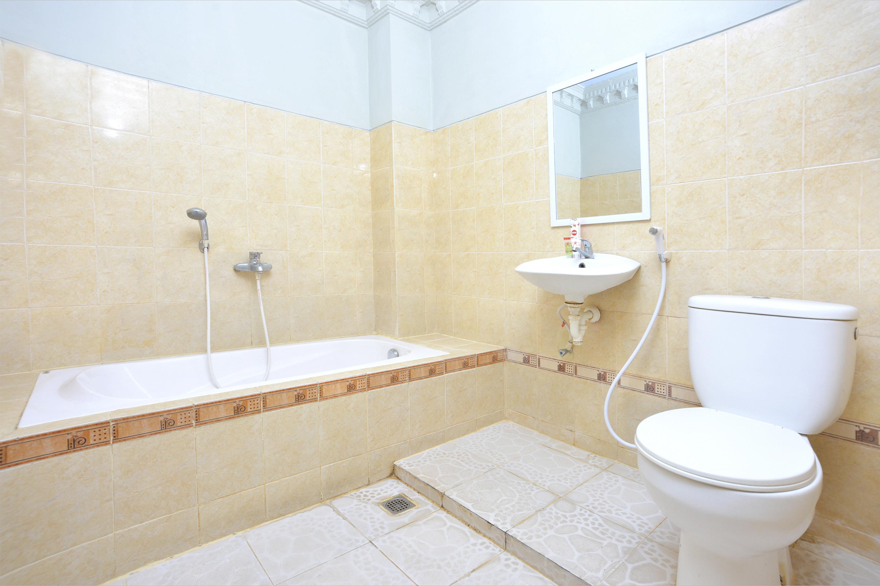 Oyo 586 Hotel Wijaya Kalasan Екстер'єр фото