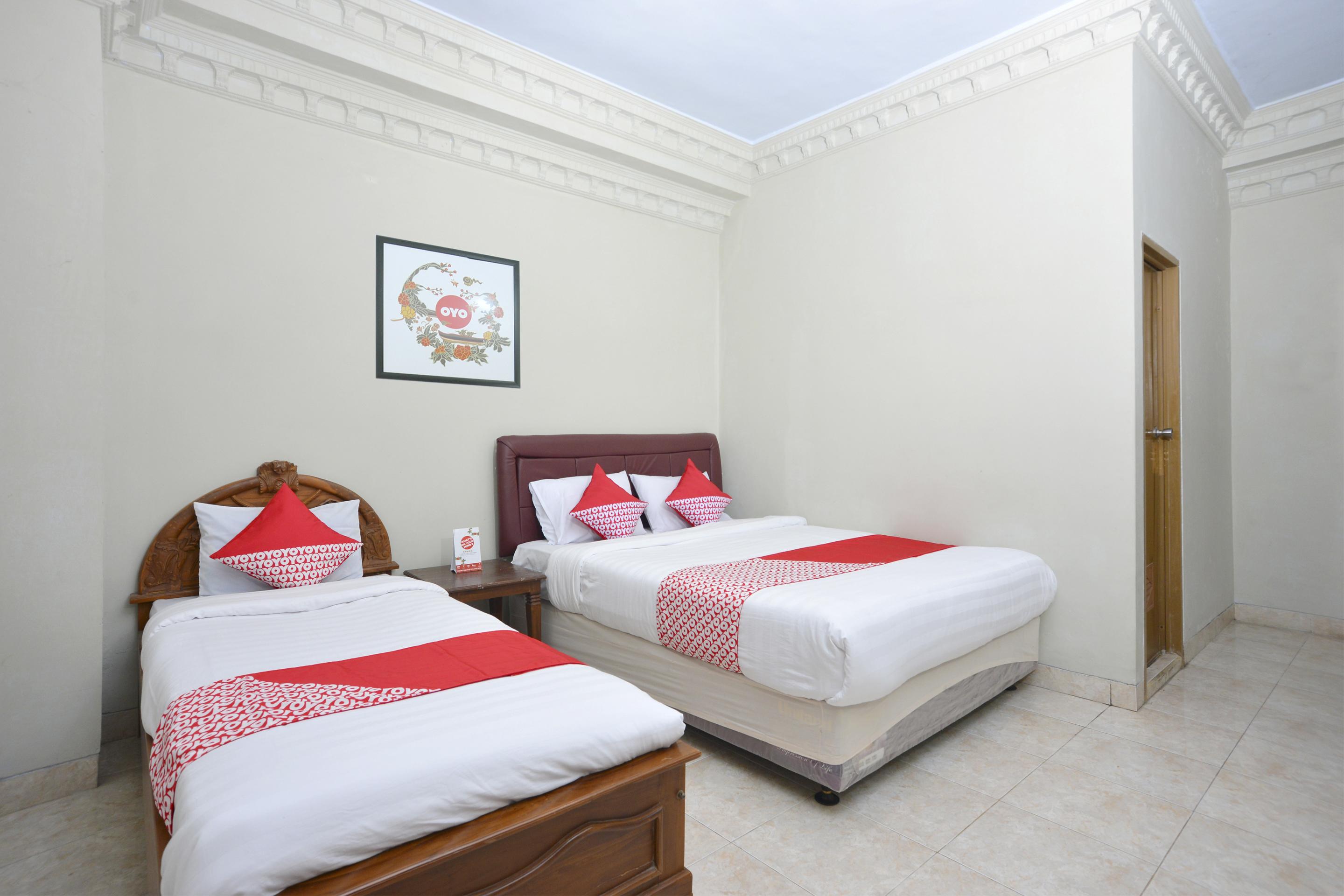 Oyo 586 Hotel Wijaya Kalasan Екстер'єр фото