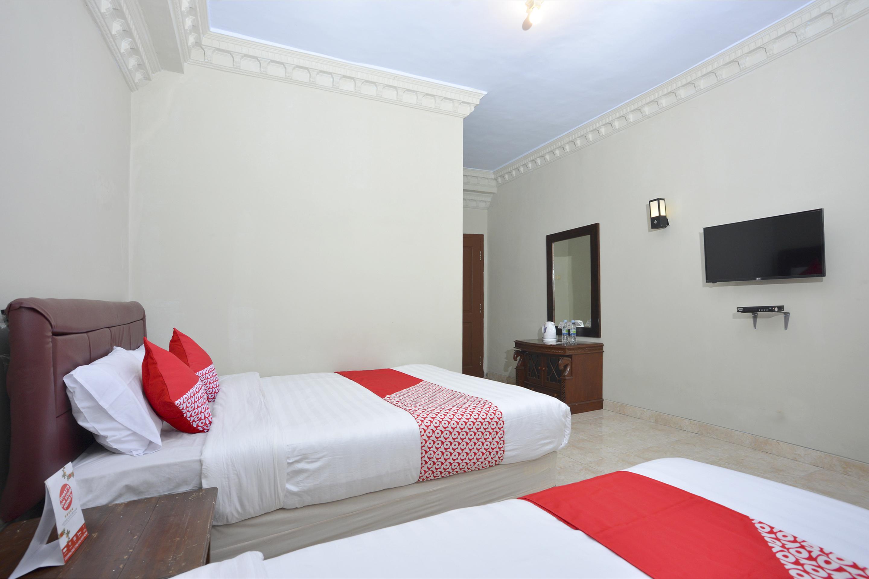 Oyo 586 Hotel Wijaya Kalasan Екстер'єр фото