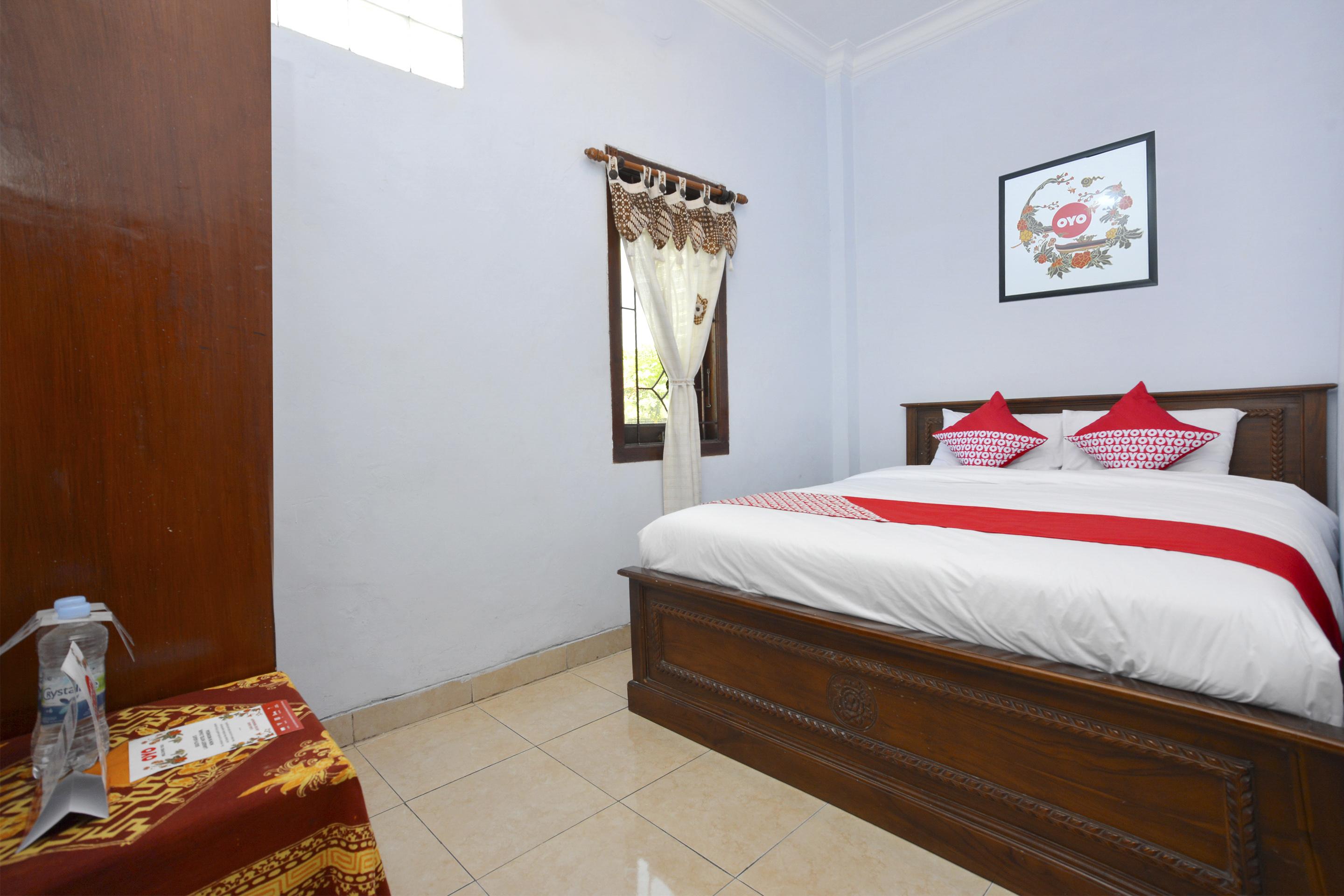 Oyo 586 Hotel Wijaya Kalasan Екстер'єр фото