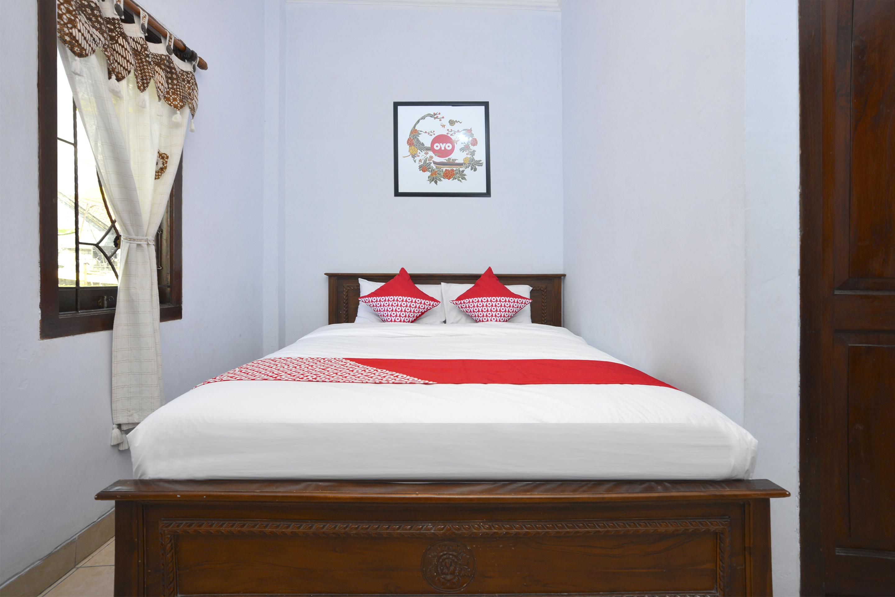 Oyo 586 Hotel Wijaya Kalasan Екстер'єр фото