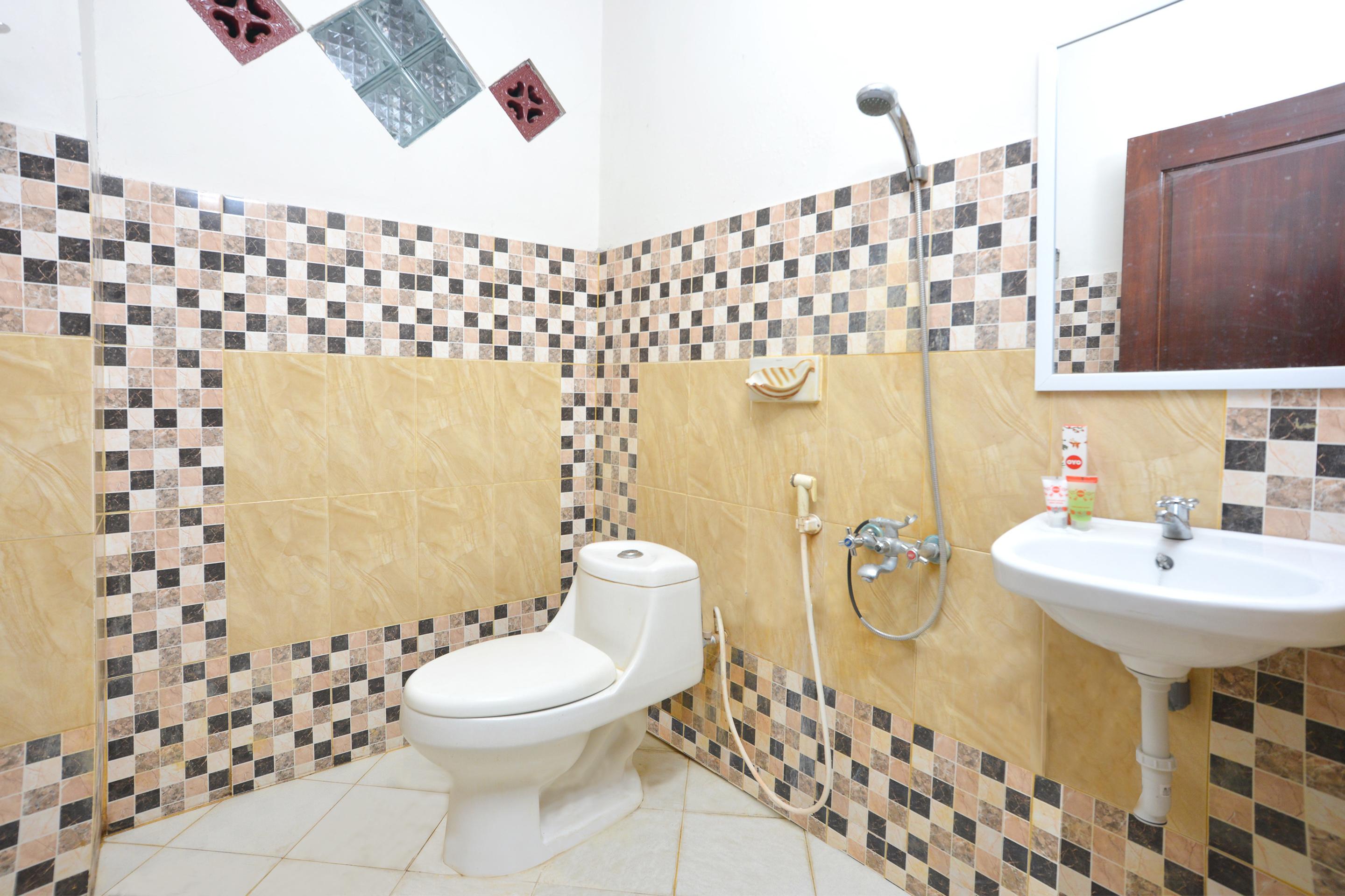 Oyo 586 Hotel Wijaya Kalasan Екстер'єр фото