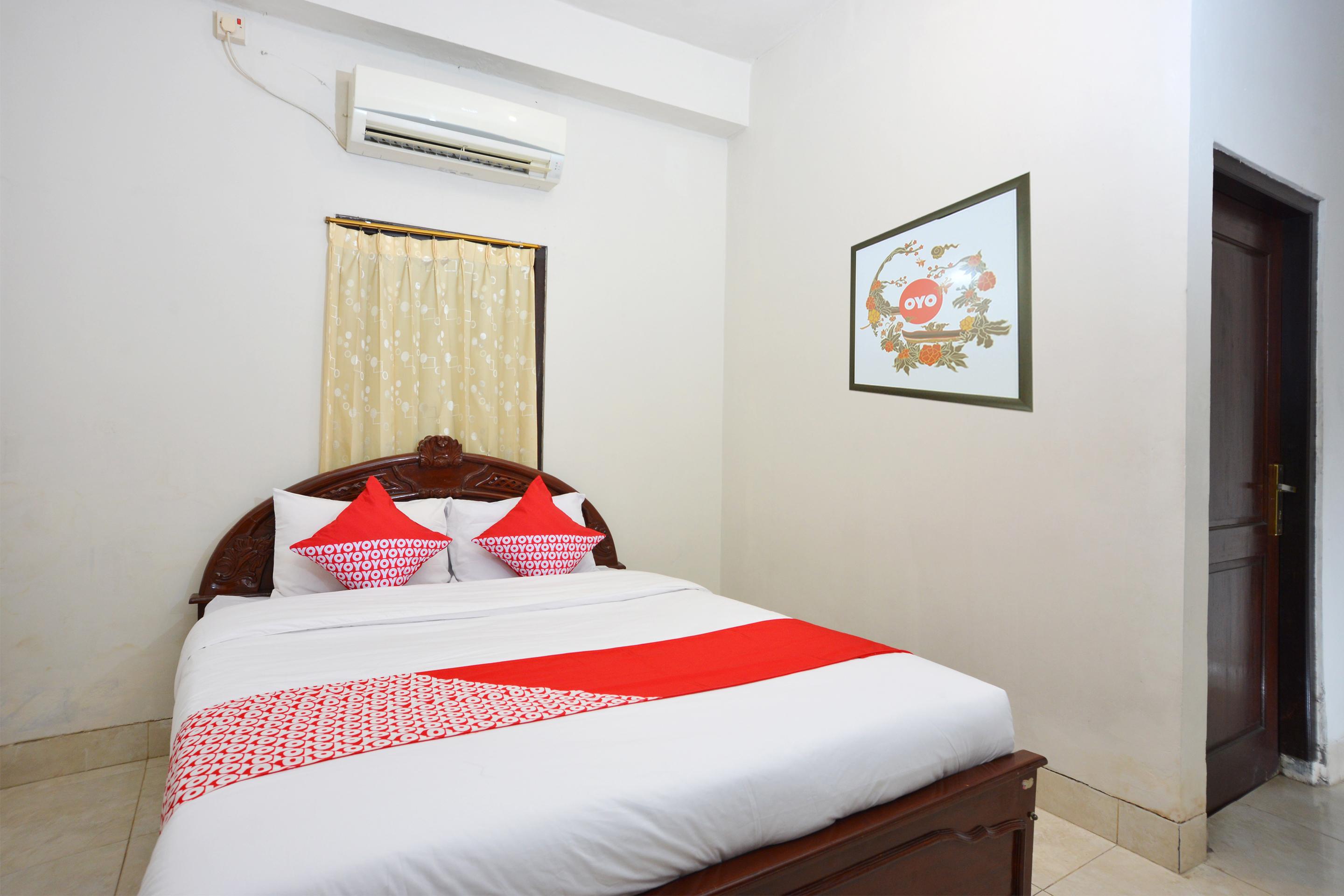 Oyo 586 Hotel Wijaya Kalasan Екстер'єр фото