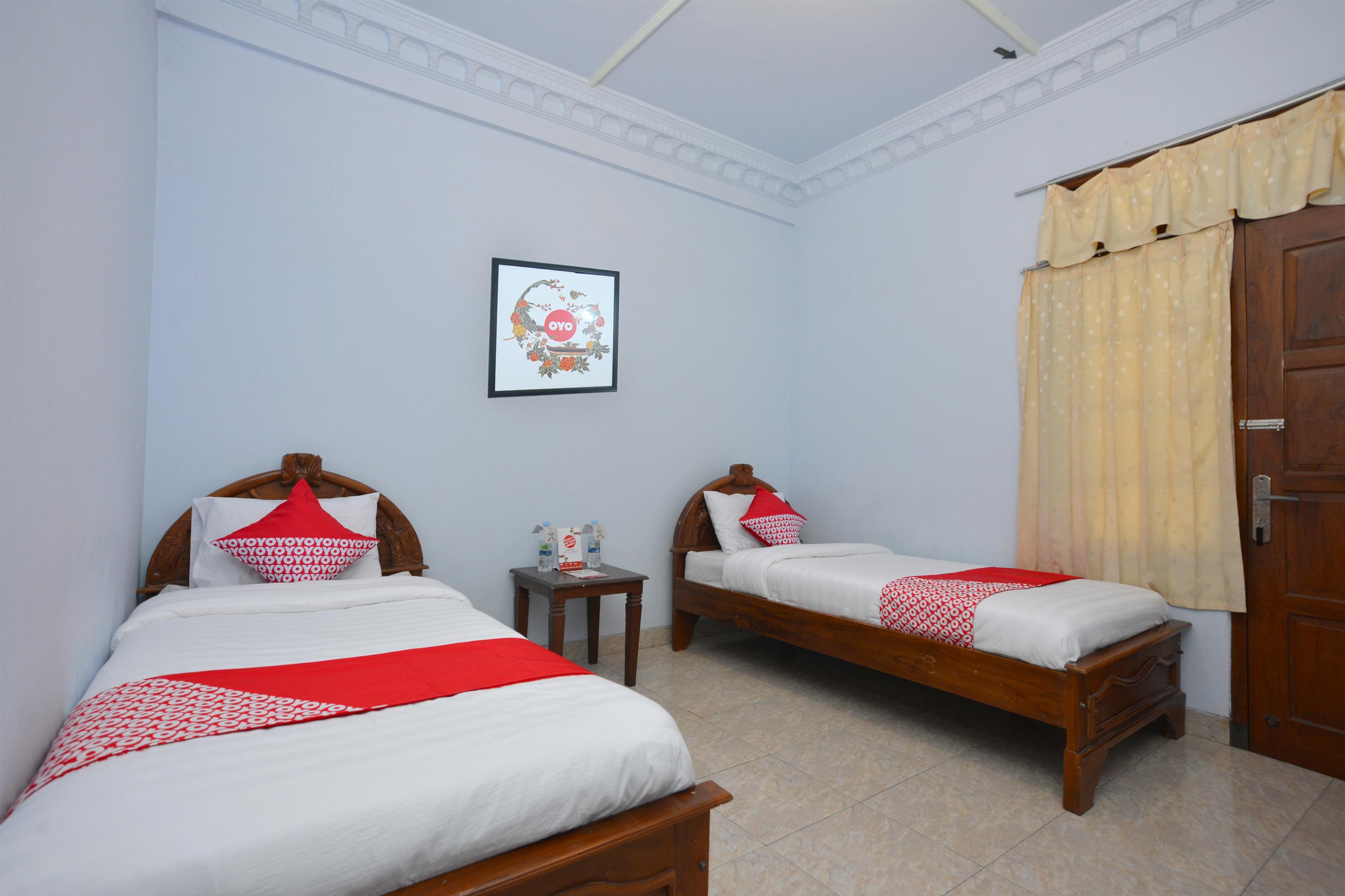 Oyo 586 Hotel Wijaya Kalasan Екстер'єр фото