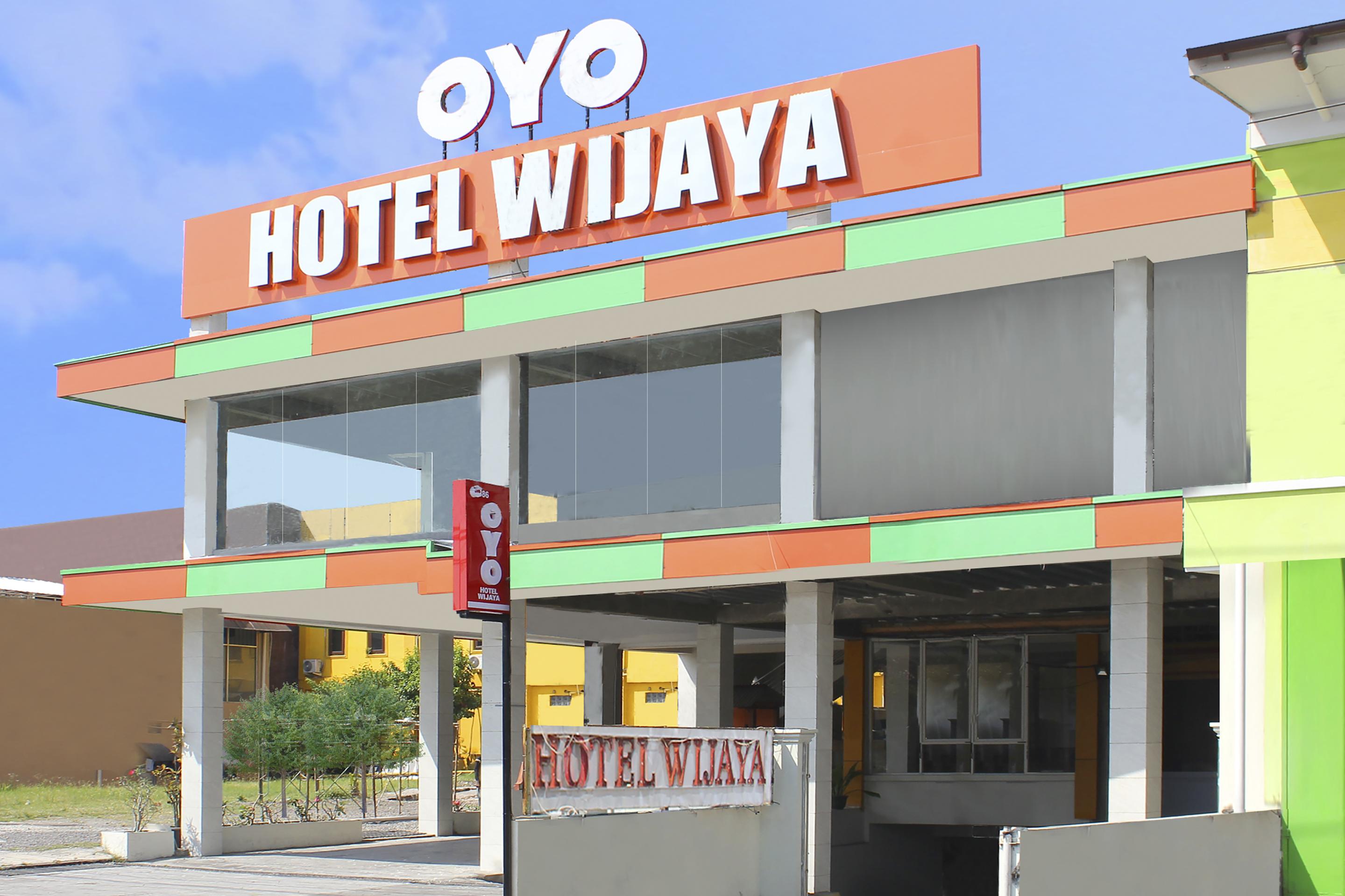 Oyo 586 Hotel Wijaya Kalasan Екстер'єр фото