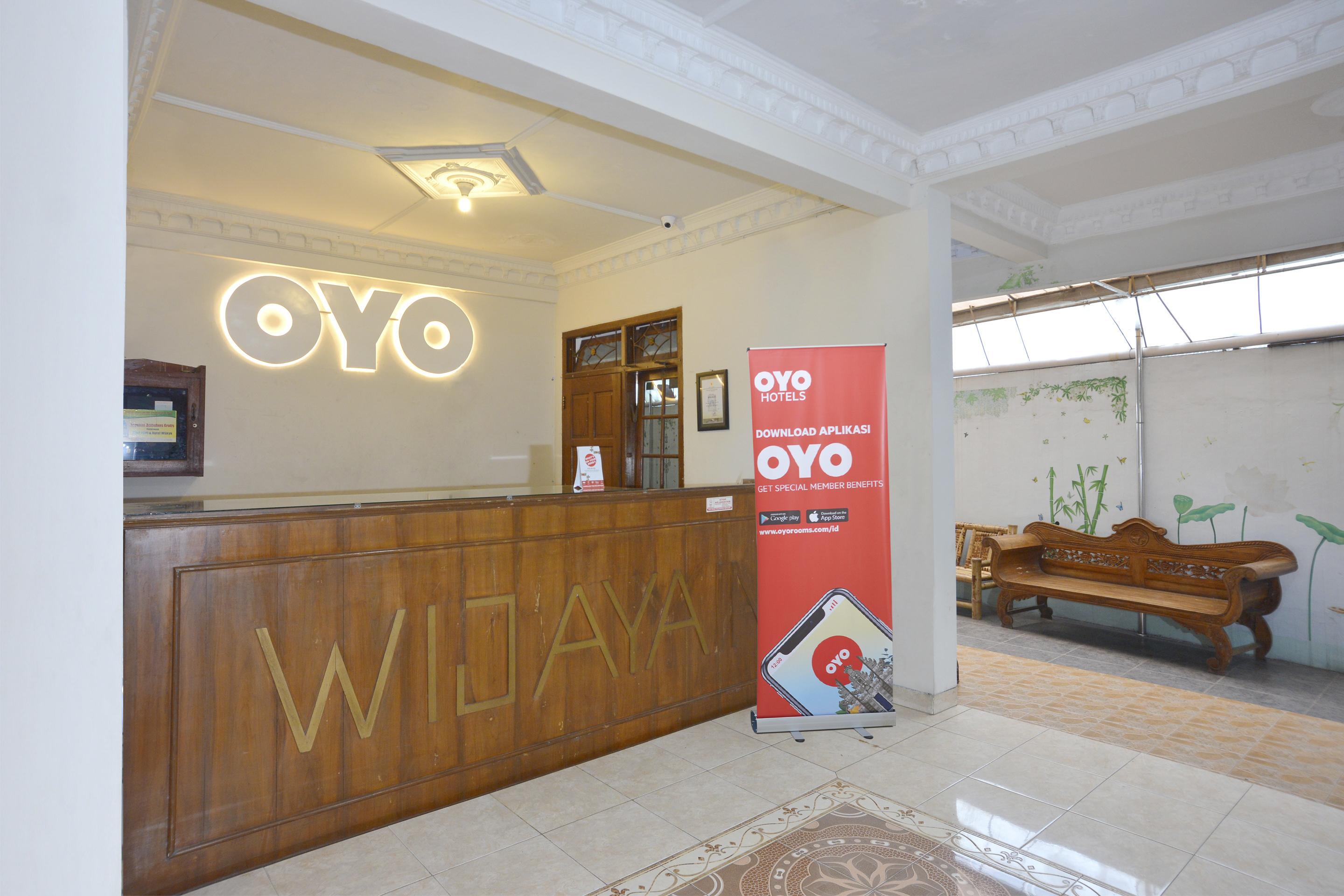 Oyo 586 Hotel Wijaya Kalasan Екстер'єр фото